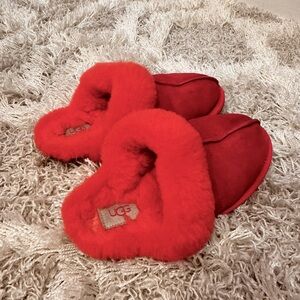 UGG Women's Scuffette II Slipper - Cherry Pie